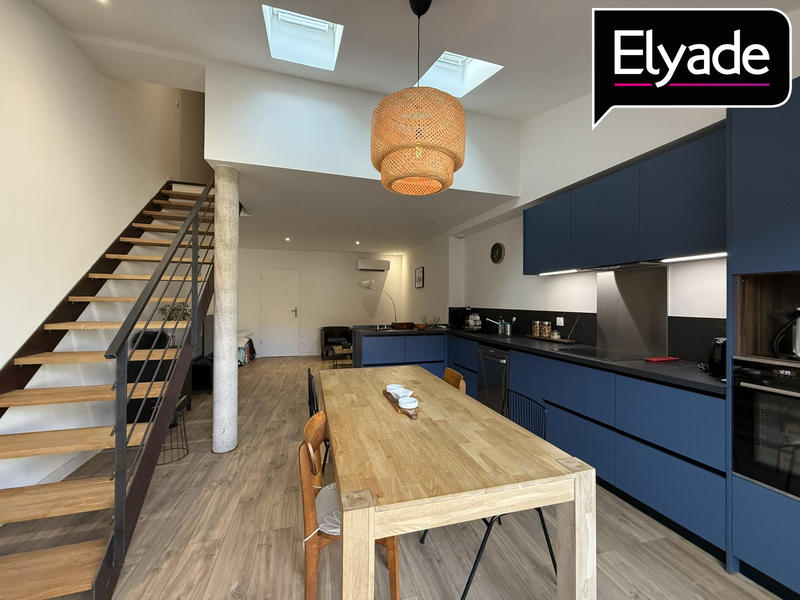 Maison - 95 m² - 4 pièces