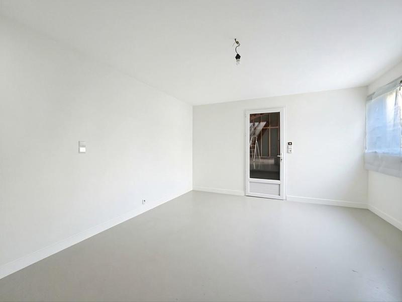 Maison - 163 m² - 8 pièces