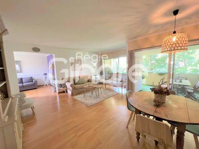 Appartement - 112 m² - 5 pièces