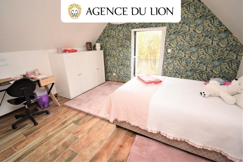 Maison - 182 m² - 8 pièces