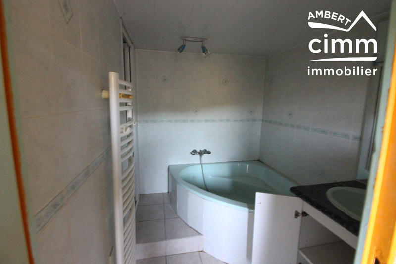 Maison - 110 m² - 10 pièces