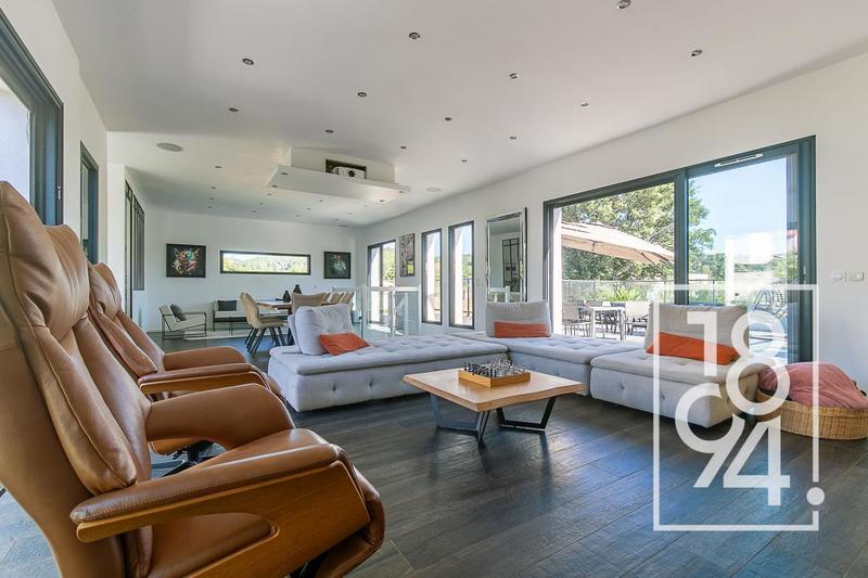 Maison - 165 m² - 4 pièces