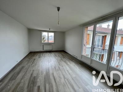 Appartement - 67 m² - 4 pièces