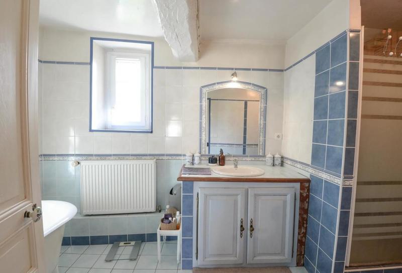 Moulin - 200 m² - 7 pièces