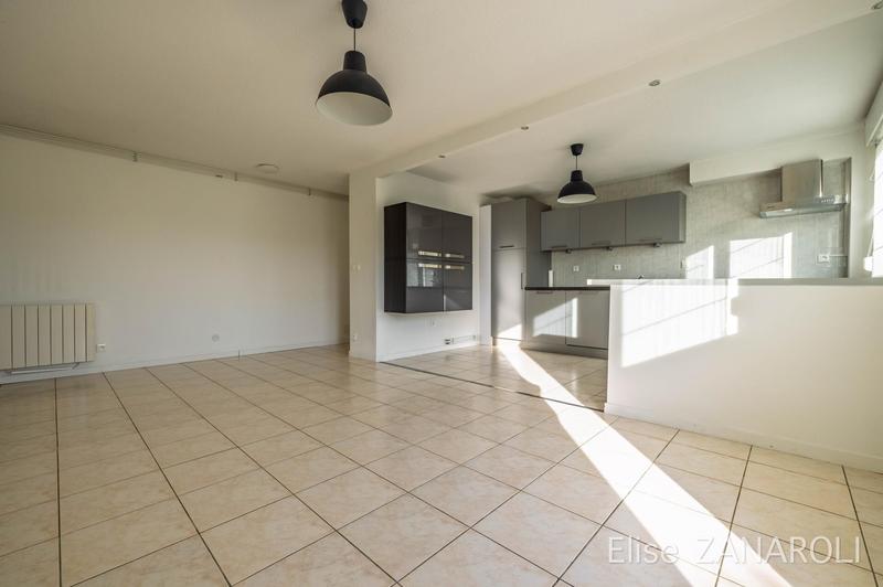 Appartement - 49 m² - 2 pièces