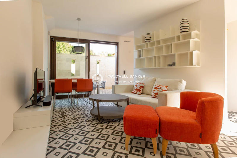 Villa - 192 m² - 9 pièces