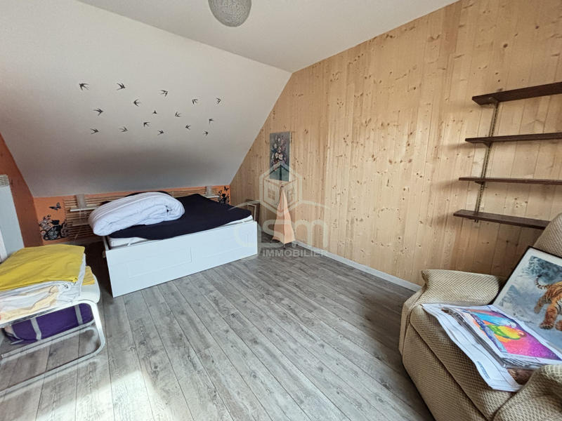 Maison traditionnelle - 130 m² - 6 pièces