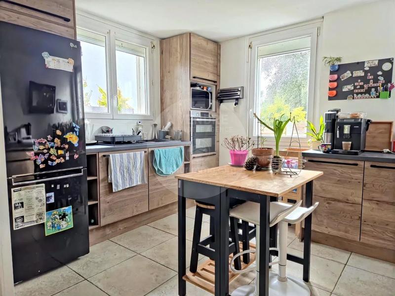 Maison - 170 m² - 6 pièces