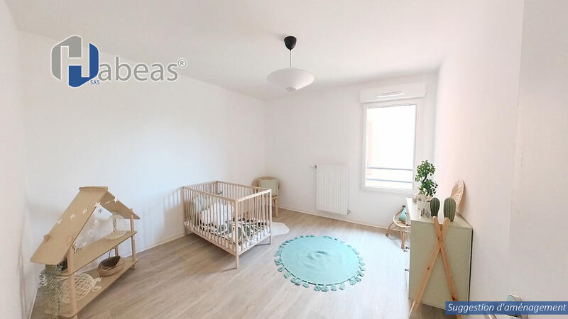 Appartement - 81 m² - 4 pièces