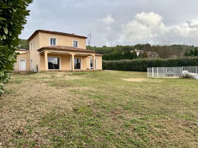 Maison - 137 m² - 5 pièces