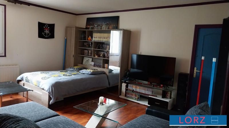 Maison traditionnelle - 327 m² - 8 pièces