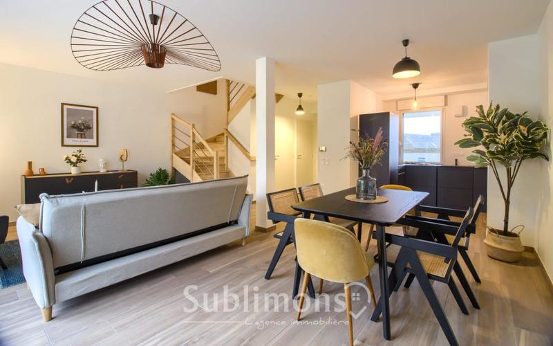 Maison - 105 m² - 5 pièces