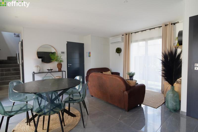 Maison - 75 m² - 4 pièces