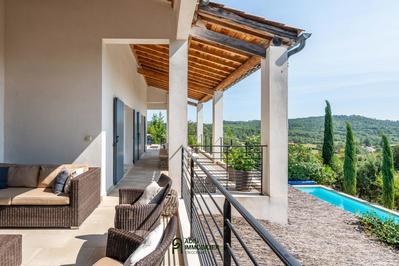 Villa - 417 m² - 11 pièces