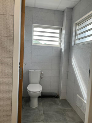 Local d'activités - 89 m²