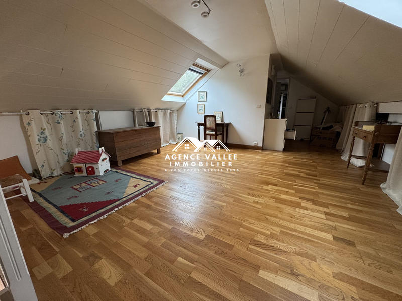 Maison - 102 m² - 6 pièces