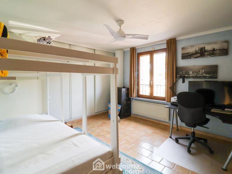 Villa - 166 m² - 5 pièces