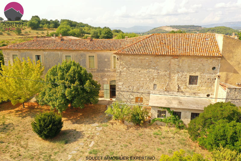 Propriété - 540 m² - 20 pièces