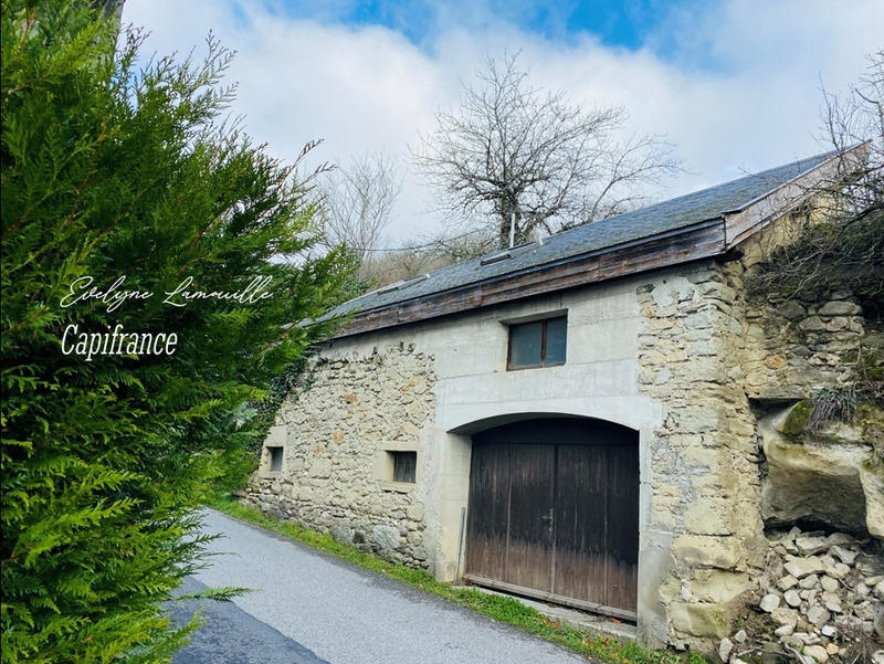 Maison - 181 m² - 6 pièces