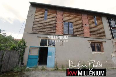 Maison - 210 m² - 2 pièces