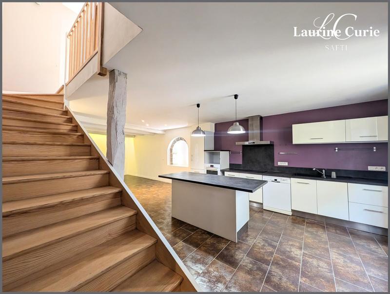 Maison - 147 m² - 5 pièces