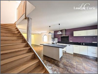 Maison - 147 m² - 5 pièces