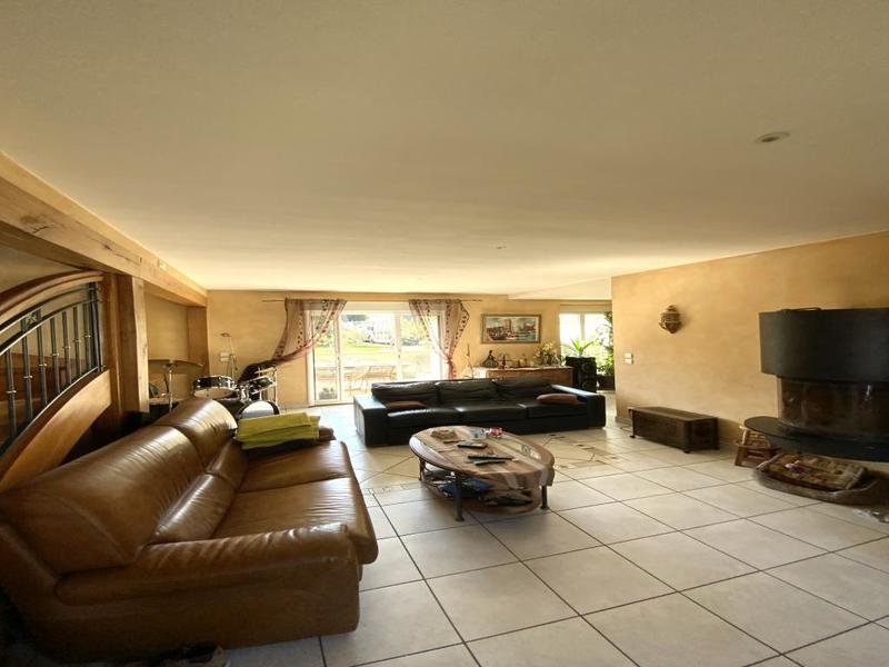 Maison - 140 m² - 5 pièces