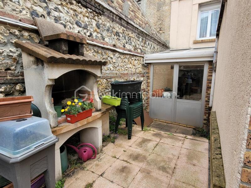 Maison - 96 m² - 4 pièces