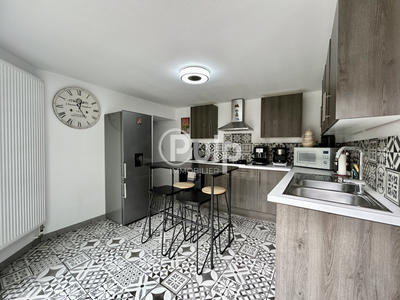 Maison - 140 m² - 6 pièces