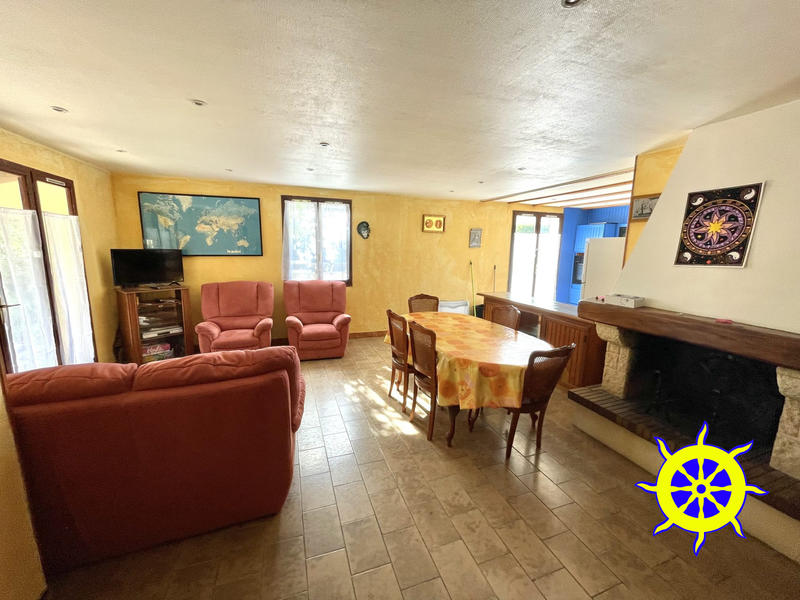 Villa - 100 m² - 5 pièces