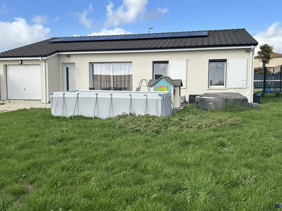 Maison - 99 m² - 4 pièces