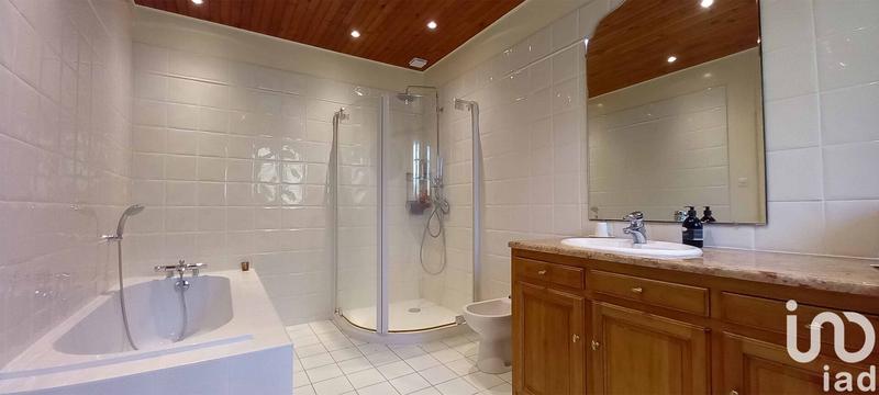 Maison - 209 m² - 7 pièces