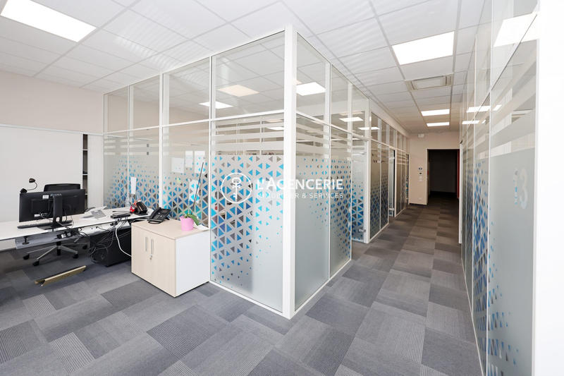 Bureau - 270 m²
