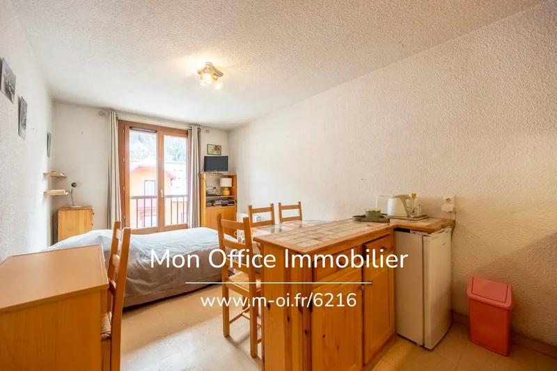 Studio - 25 m² - 2 pièces