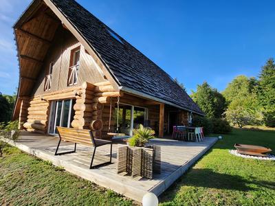 Maison - 207 m² - 7 pièces