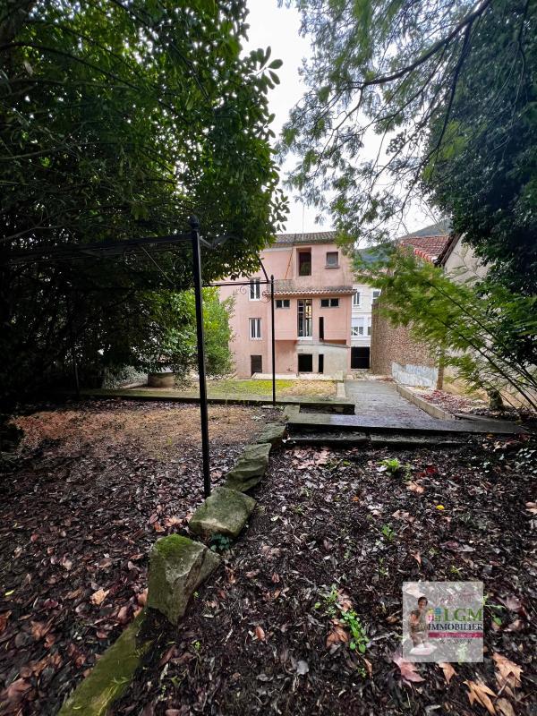 Maison de village - 238 m² - 6 pièces