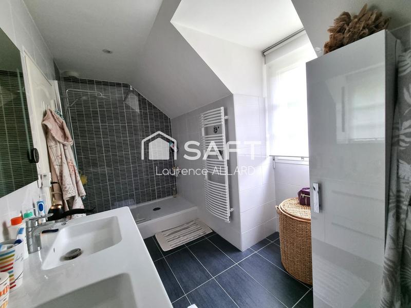 Maison - 115 m² - 7 pièces