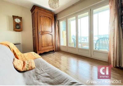 Appartement - 105 m² - 5 pièces