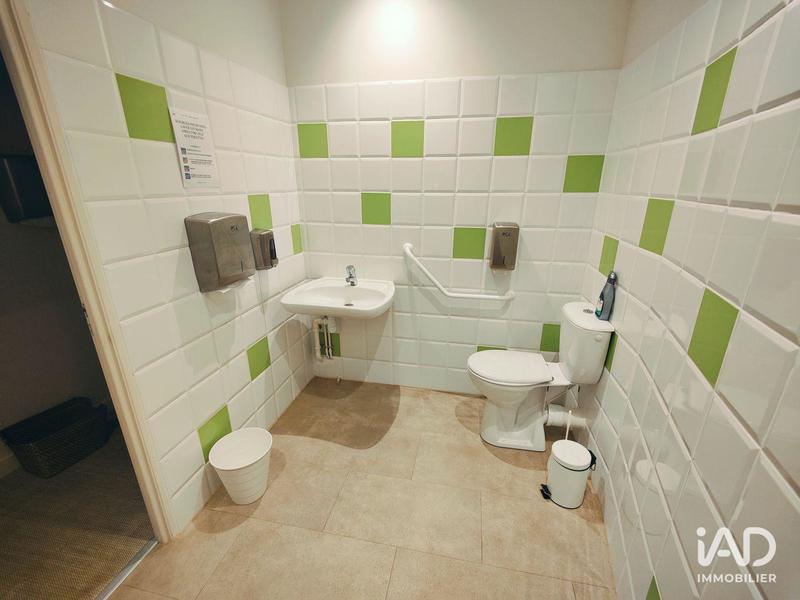 Local commercial - 135 m²