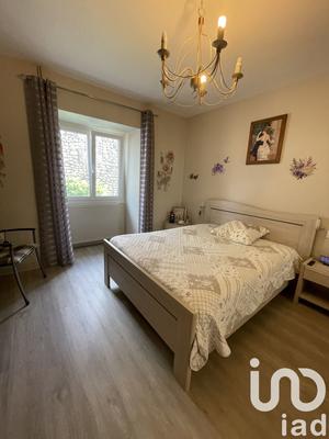 Maison - 185 m² - 5 pièces