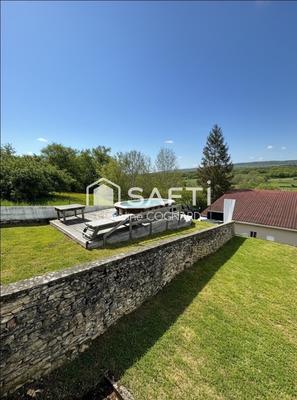 Maison - 80 m² - 4 pièces