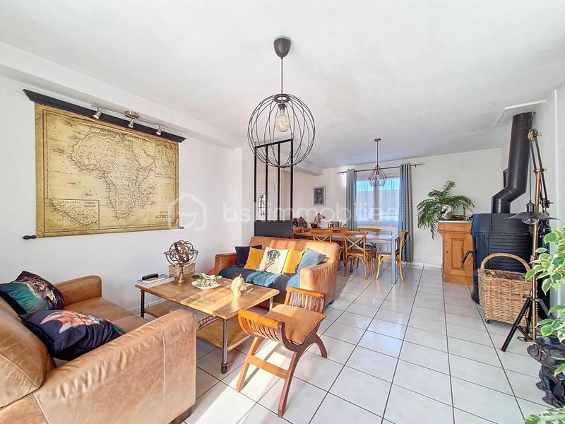 Maison traditionnelle - 125 m² - 6 pièces