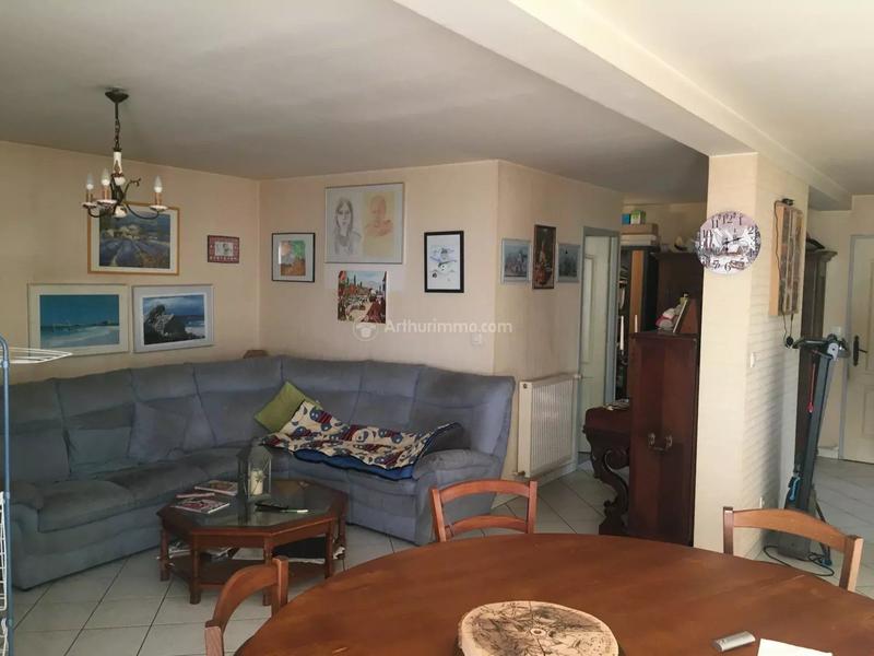 Maison - 180 m² - 7 pièces