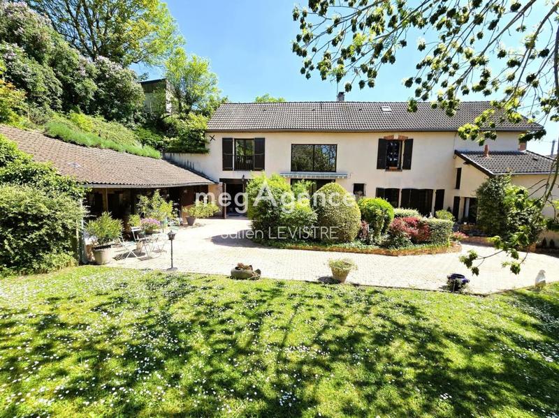 Maison - 180 m² - 6 pièces