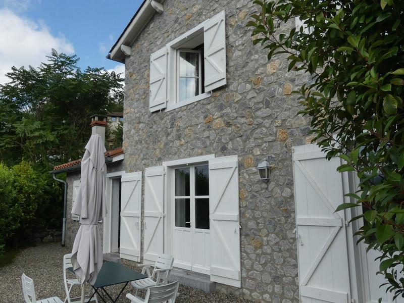 Maison - 201 m² - 8 pièces