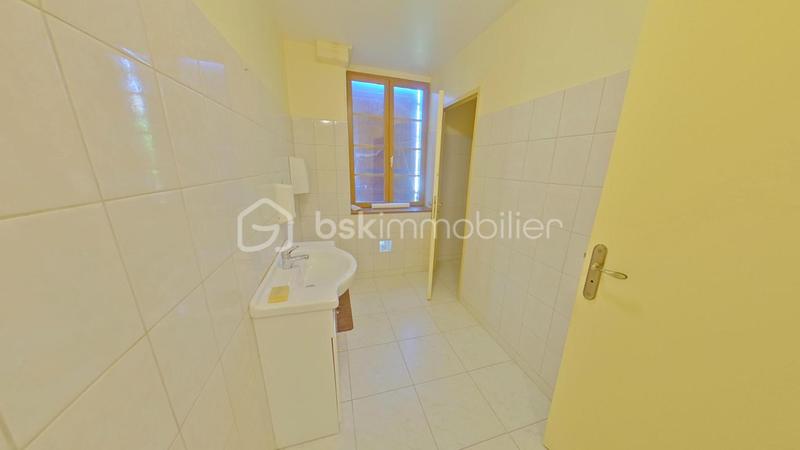 Immeuble - 220 m² - 7 pièces