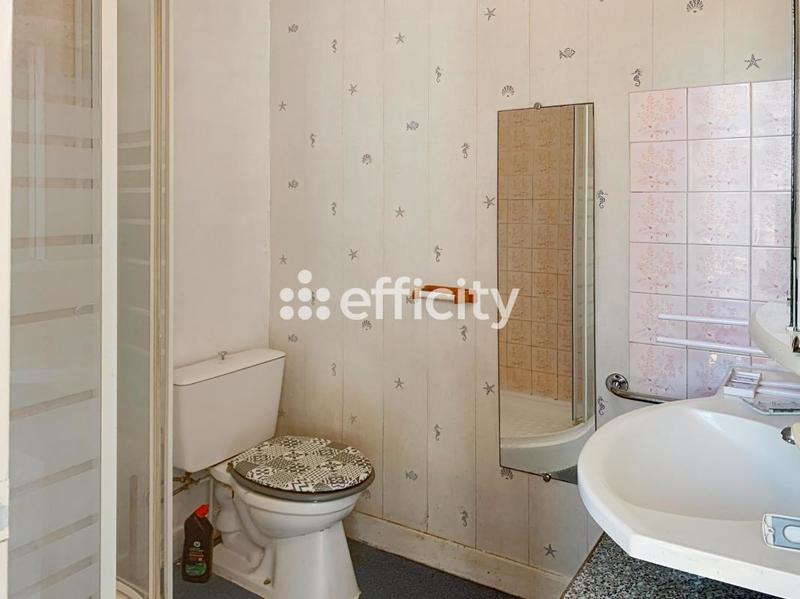 Immeuble - 175 m² - 9 pièces