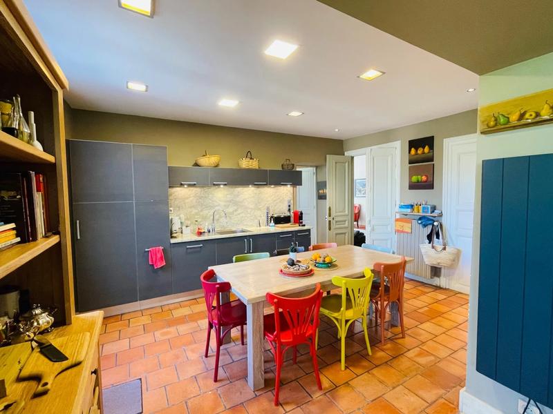 Bastide - 684 m² - 15 pièces