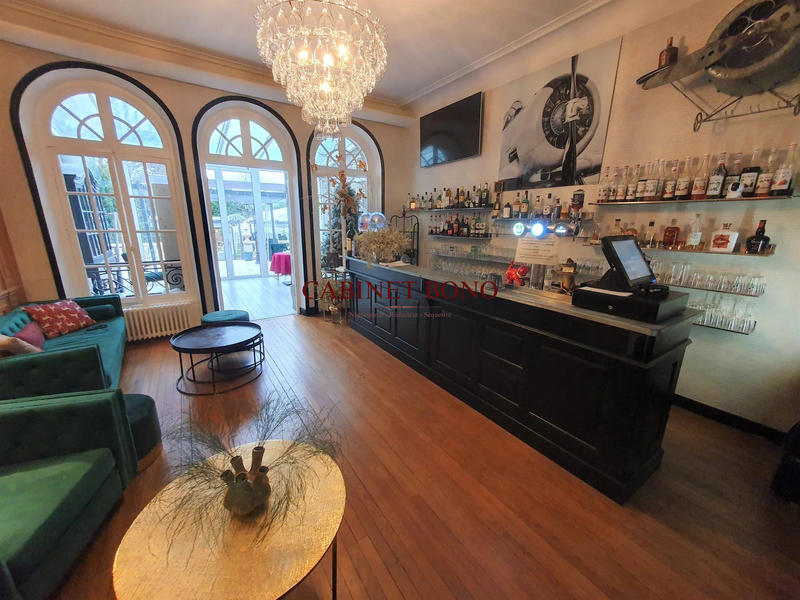 Fonds de commerce - 900 m²