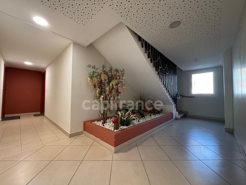 Appartement - 94 m² - 4 pièces